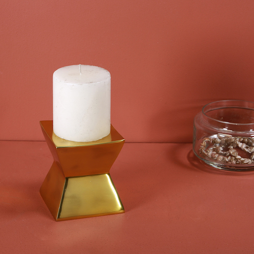 Gold candle pillar holder