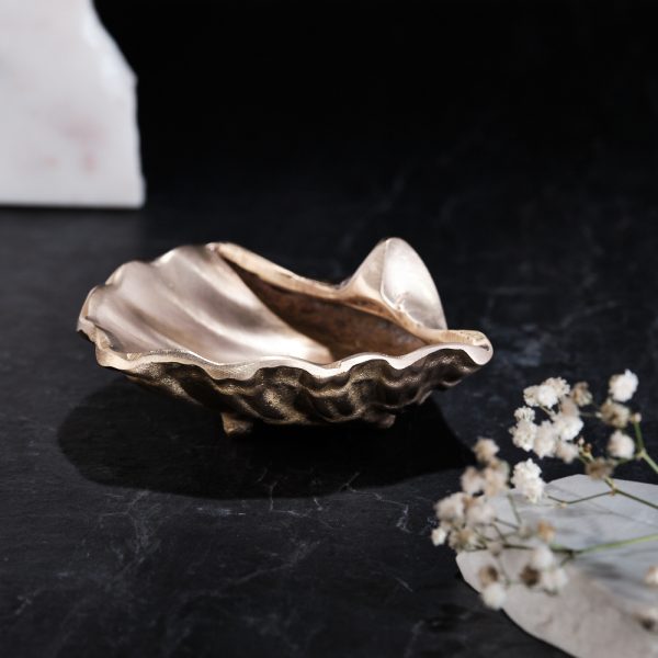 Brass shell dish