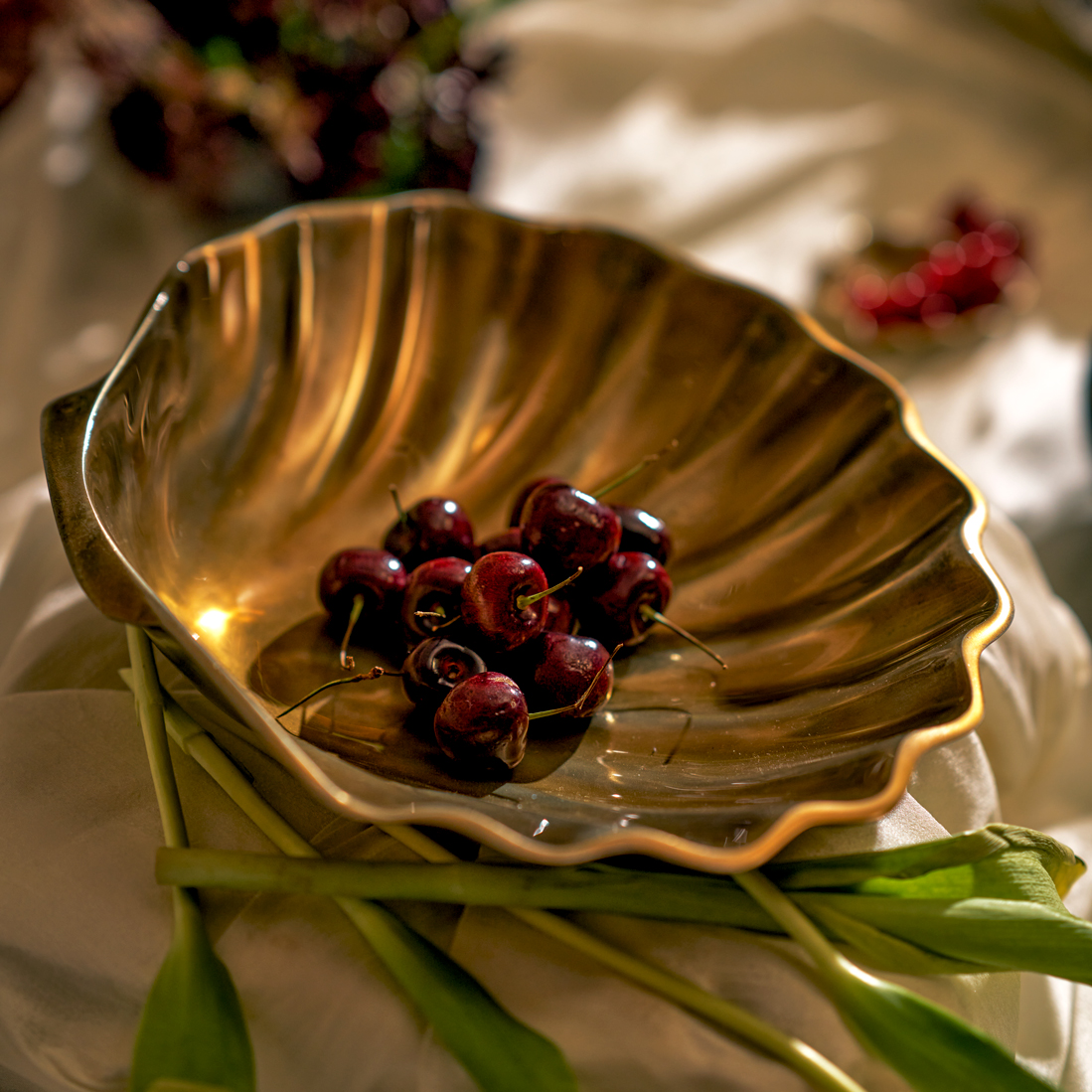 Clam Shell platter